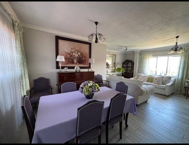 2 BEDROOM APARTMENT FOR SALE IN GLENWOOD